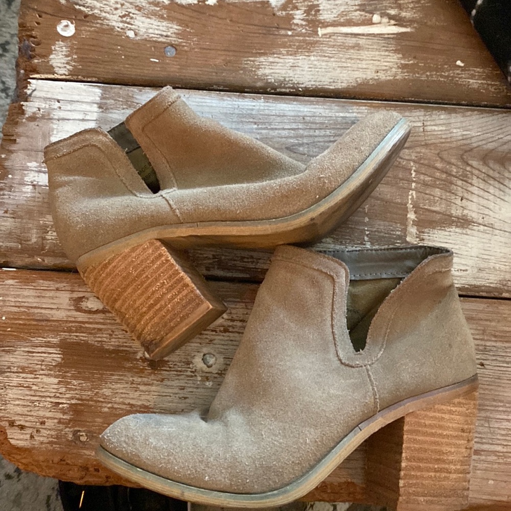 Urban outfitters suede boots